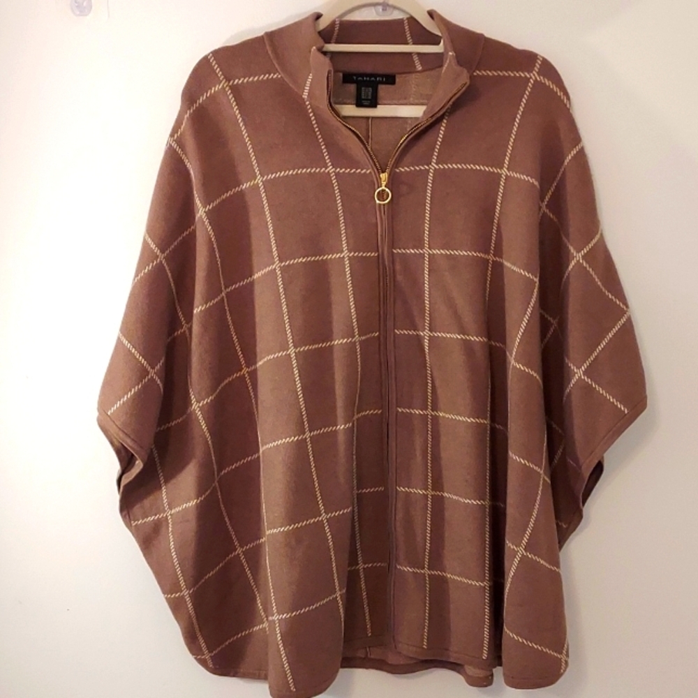 Tahari Cape With Arm Holes Size L/XL